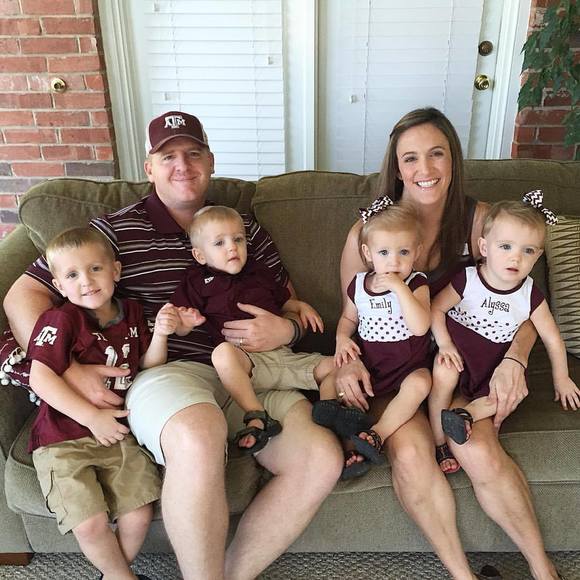 Meet your Posher, Della - Picture 1 of 1